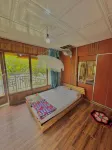 NGƯỜI GIỮ RỪNG Homestay Hotel a Distretto di Giong Trom