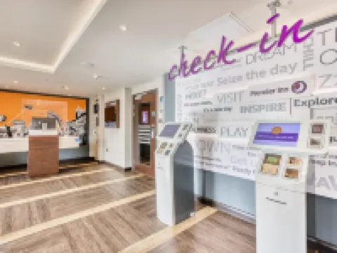 Premier Inn Buckingham Hotels in Buckingham
