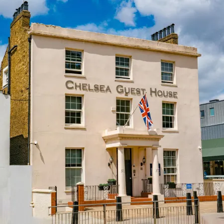 Chelsea Guest House Отели рядом с достопримечательностью «Баттерси»