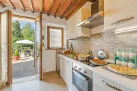 Podere del Ciacchi Among Tuscany Greenery - Happy Rentals