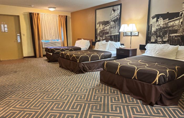 Super 8 by Wyndham Laurel