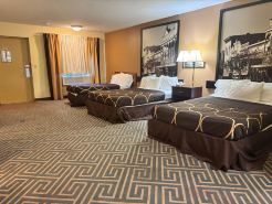 Super 8 by Wyndham Laurel