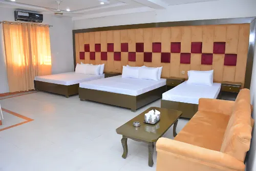 The Elegant Hotel - 2-Star