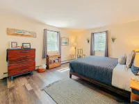 Beachfront Breezes 20 Steps To Water w/ Beach Firepit & Grill Near Acadia