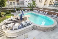The Claridge - Pools