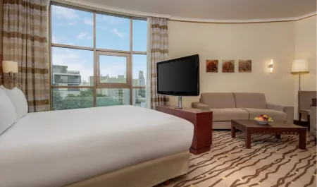 DoubleTree by Hilton Bratislava Отели рядом с достопримечательностью «Словнафт Арена»