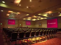 Armagh City Hotel 아마 호텔