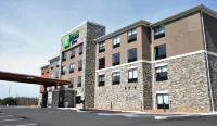 Holiday Inn Express & Suites Clarion Hotel a Clarion County
