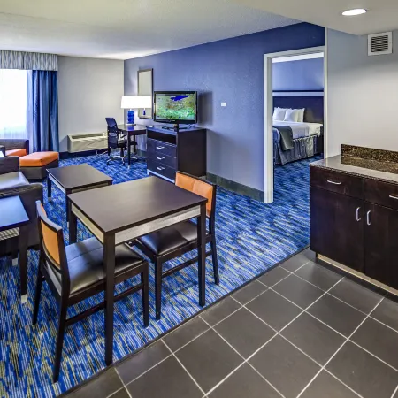 Holiday Inn CLEVELAND NORTHEAST - MENTOR by IHG