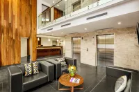 Quest Mounts Bay Road - Boutique