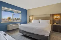 홀리데이 인 익스프레스 호텔 & 스위트 토링턴