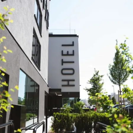 Grefis Hotel Отели рядом с достопримечательностью «Пазинг-Оберменцинг»