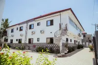 COMFORT SUITES Hotel di 