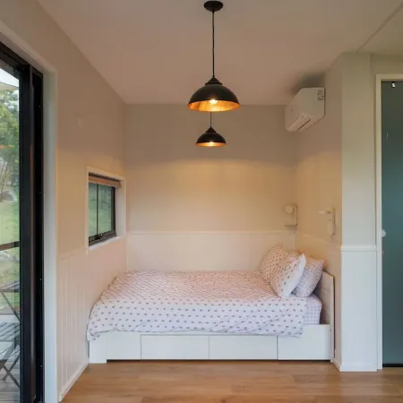 The Nile Farmstay - Cabin with Cliff Views, Hiking Trails, Heated Spa