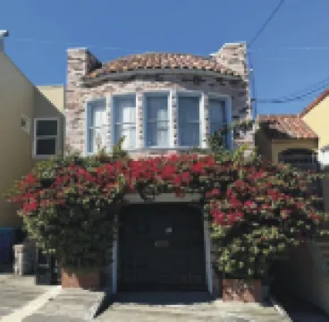 Cozy 2Br, Totally Private Suite with Parking, Convenient Public Transit