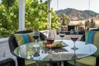 C.H. Bailey House Hotels in Glide