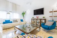 วิลลา เดซิรี 5 ห้องนอน โคโคทัล ลักชัวรี วิลลา สระว่ายน้ำ แม่บ้าน - บังกะโล