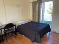 Motel du Lac Rond Hotels in Alma