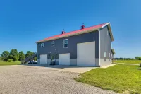 Pet-friendly Countryside Retreat in Whiteland!
