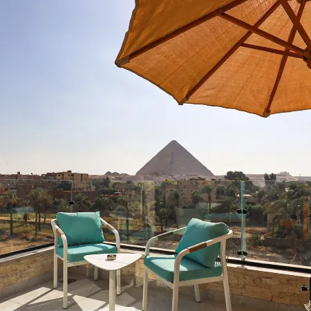 Palacio Pyramids Hotel