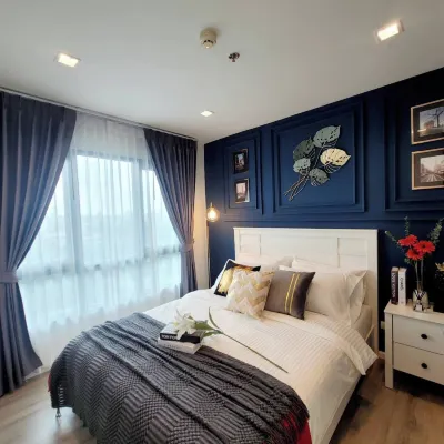 Urban Elegance: Knightsbridge BTS Bearing - Pools