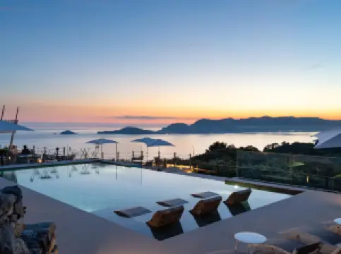 羅萊酒店-詩人海灣