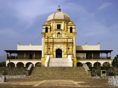 Ibis Monterrey Valle Рядом с отелем Photos