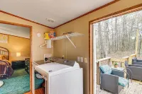 Nancy Cabin w/ Fire Pit Near Lake Cumberland! - 3-Star