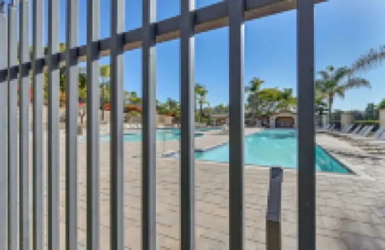 Private and Spacious Deluxe Rolling Hills Ranch Gem