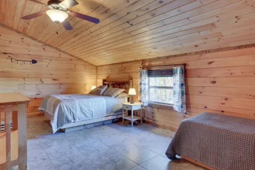 1 Mi to Current River Sunset-View Van Buren Cabin - Homestays