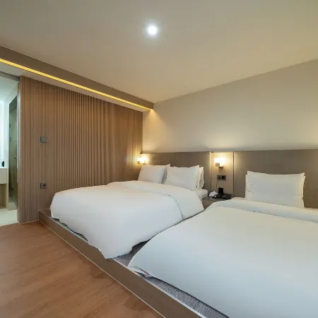 Hound Hotel Gimhae Samgye