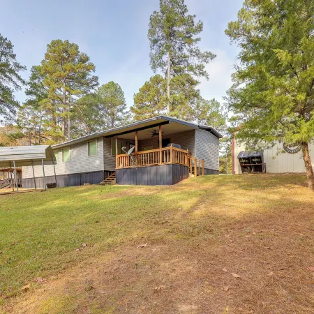 Bring Your Boat: Family Home Steps to Lake Greeson