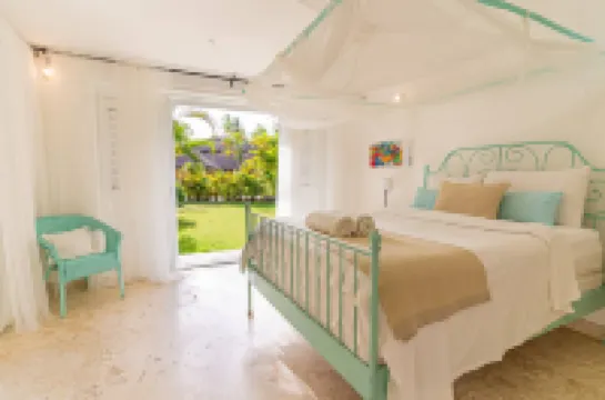 Las Marinas Los Nómada, 80 meters from Coson beach