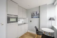 Luxurious One Bedroom Apartment in Bond Street - Wifi