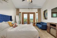 Game Rooms + Views: Spacious Mtn Cabin in Murphy! - balcony
