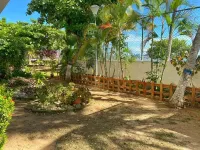 シーフロントアパートメント-スリープス4-プール-パーキング-ガーデン のホテル