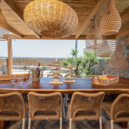 Mneme Suites & Villas