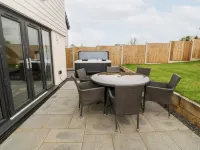 11 Parc Delfryn Hotels in Llanfair-Mathafarn-Eithaf