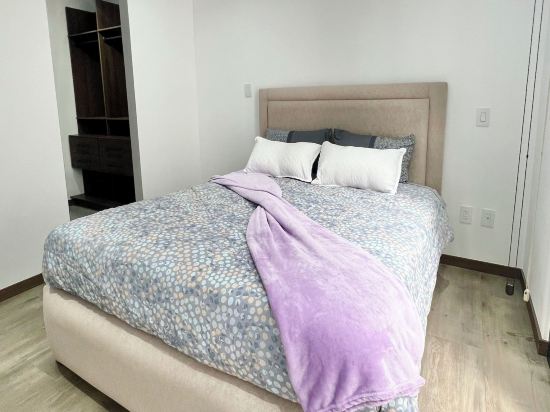Seis Residences