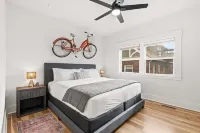 Mathews House 4 King Beds Near CSU & Old Town - Homestays