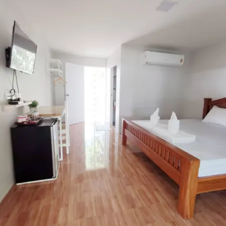Lert Sri Hotel