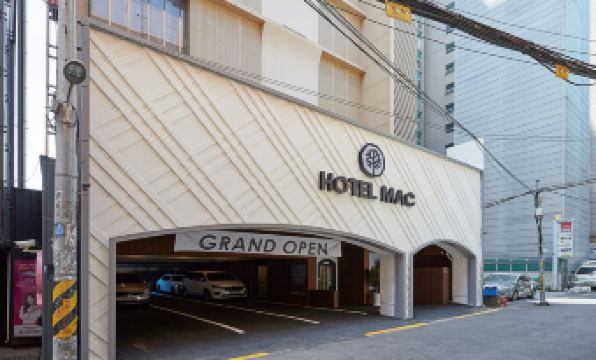 Mac Hotel