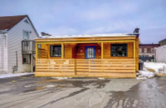 'Little House on the Lot' Dryden Townhome: Pets OK