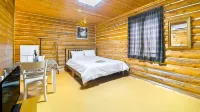 Muju Moon River Pension - Homestays