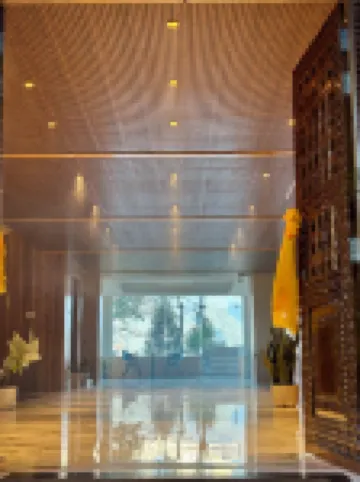 Wisteria Crystal Manor