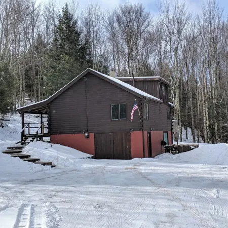 Cabin Eight-Oh-Five