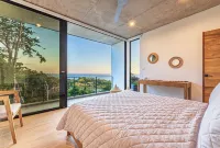 Ocean-View 4Br Villa w/ Private Pool. Walk to Hermosa Beach