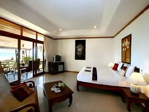 Lipa Lodge Beach Resort