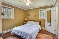 Cozy Dubois Home w/ Deck ~ 8 Mi to Treasure Lake! - Wi-Fi