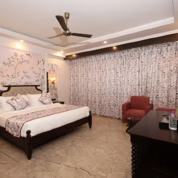Ved Mahal Hotels near Chand Pol (Moon Gate)